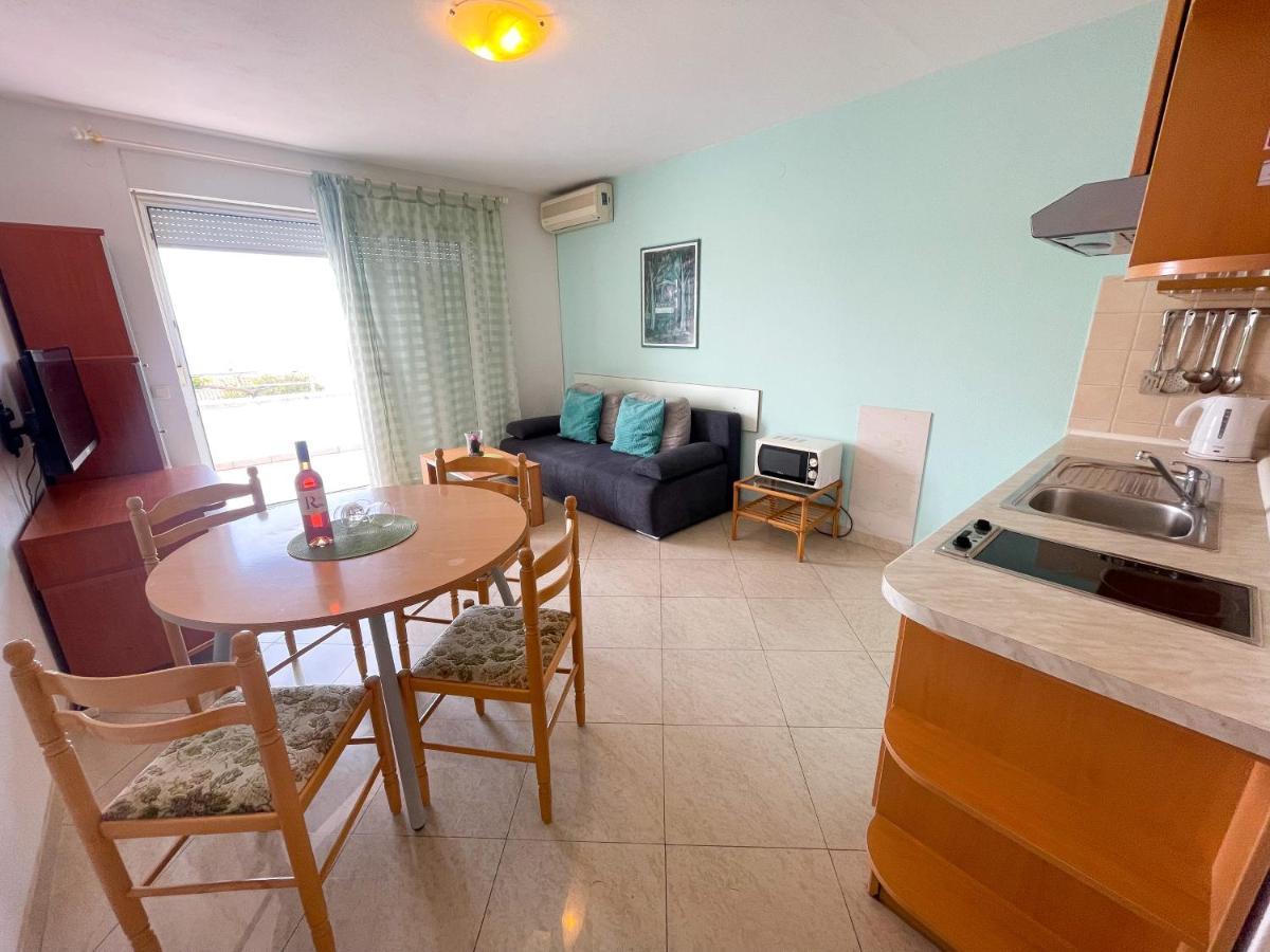 Apartmani Toni Dramalj Exterior foto