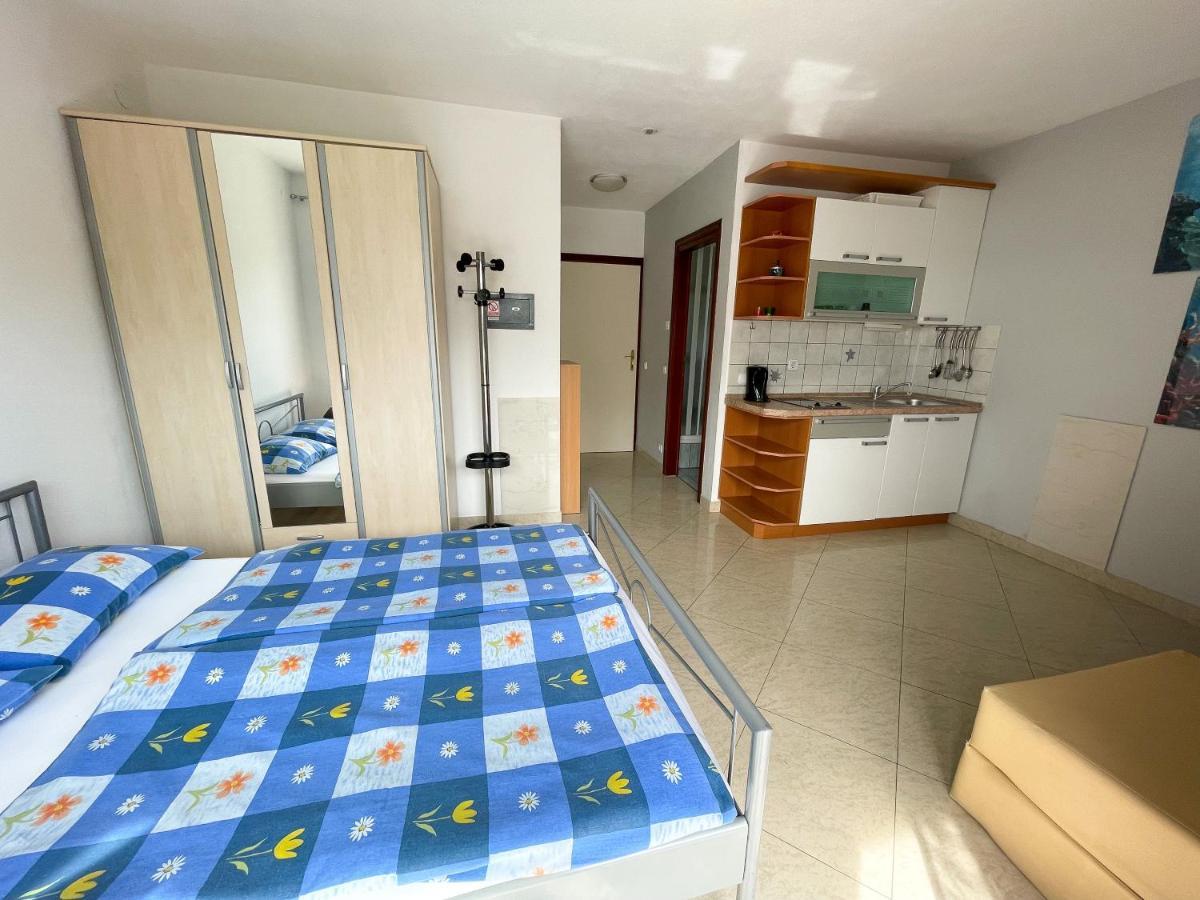 Apartmani Toni Dramalj Exterior foto