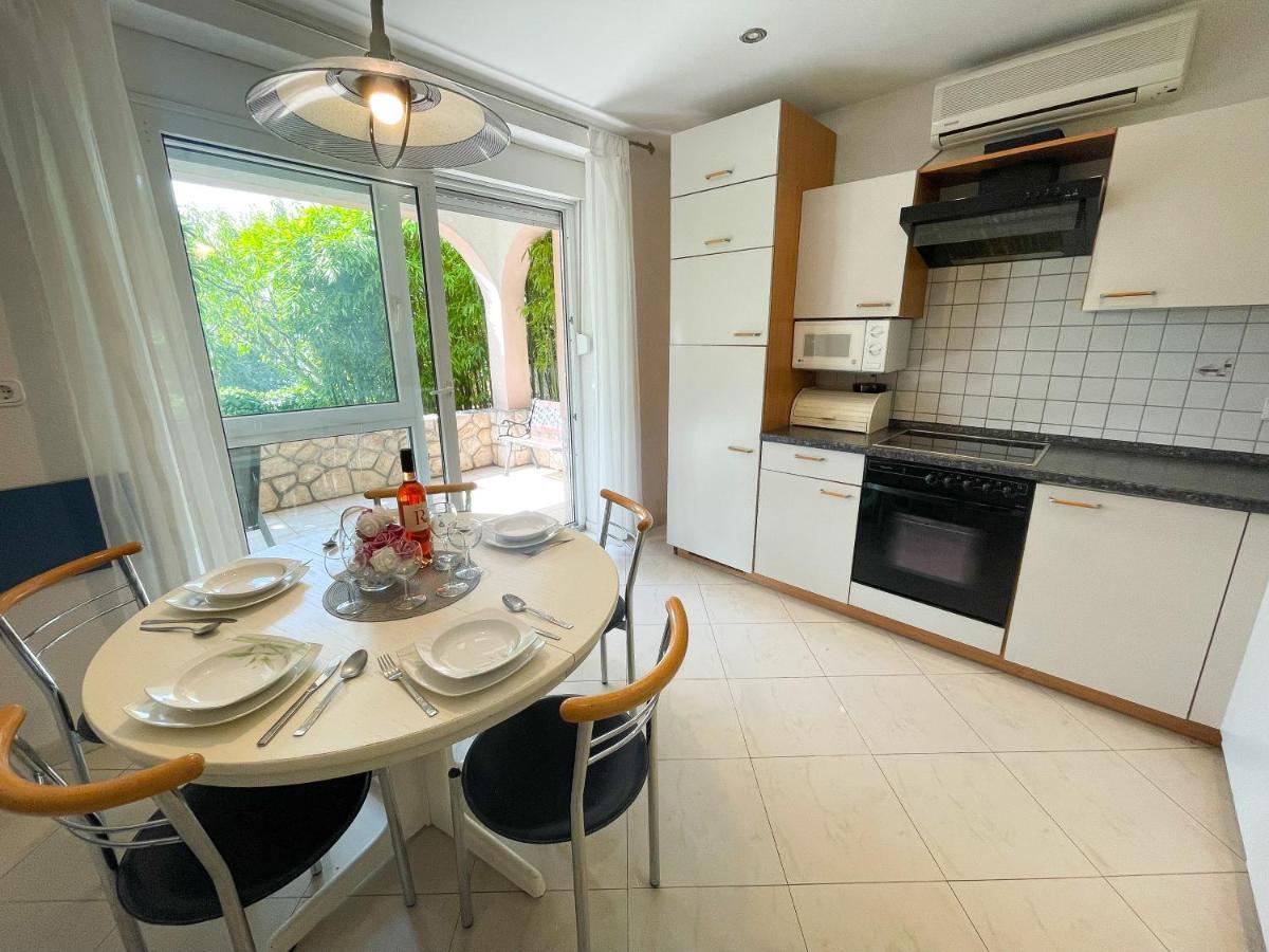 Apartmani Toni Dramalj Exterior foto