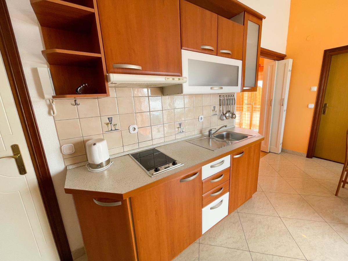 Apartmani Toni Dramalj Exterior foto